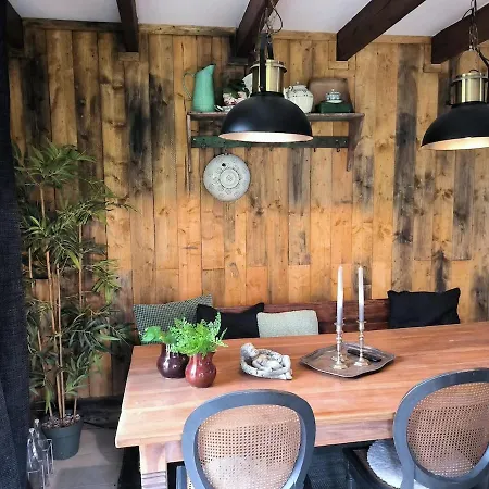 Apartmán A La Ferme, Le Jardin Bleu, Le *