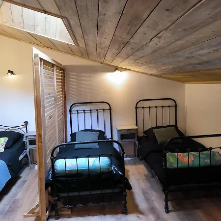 A La Ferme, Le Jardin Bleu Tulette