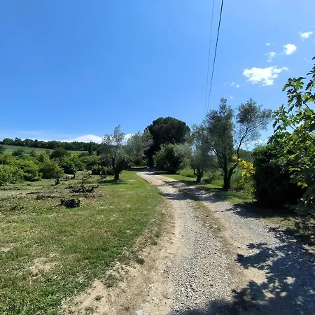 A La Ferme, Le Jardin Bleu Tulette